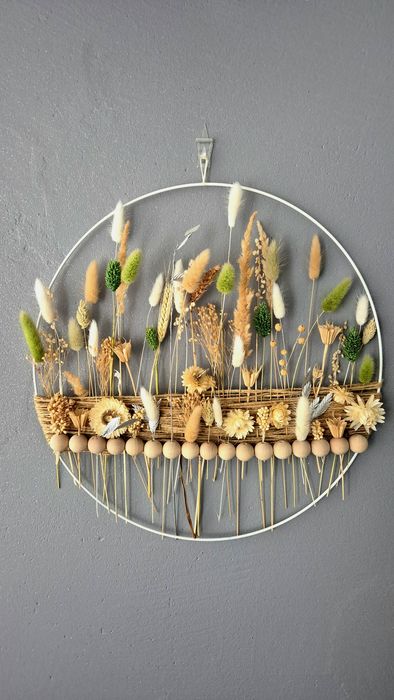 Dekoracja ścienna boho z suszonych traw 40 cm, rękodzieło