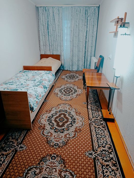 2-кім (4 окремі ліжка) ЦЕНТР/ВОКЗАЛ 5хв // Подобово