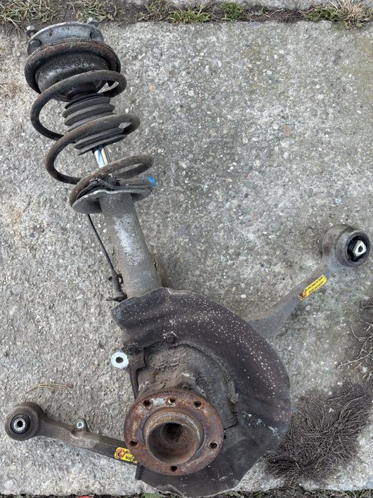 Zawieszenie zwrotnica prawy przód lewy przód komplet