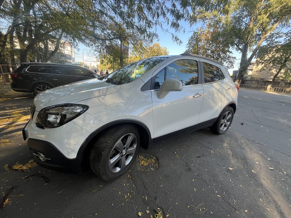 Продам паркетник 2013 года. Автомат.