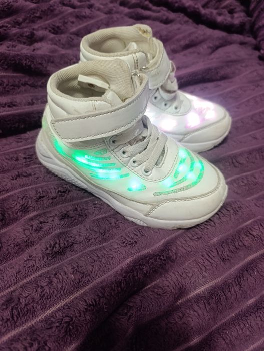 Різні Снікерси,кросівки,хайтопи