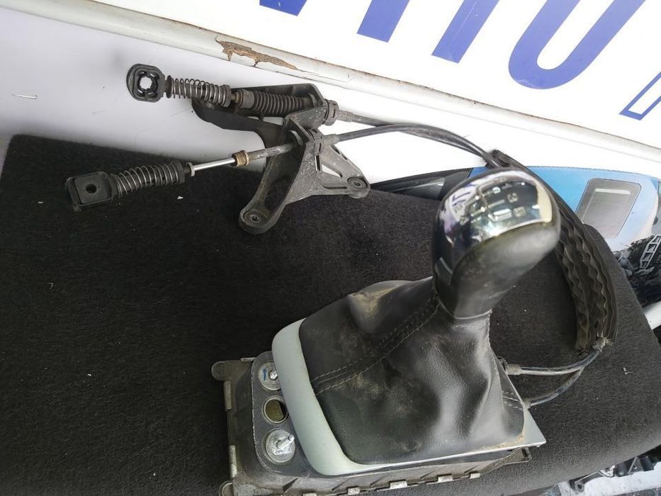 Selector mudanças Skoda Octavia 1.6Tdi 2010