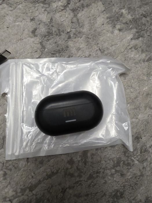 Бездротові навушники кліпси