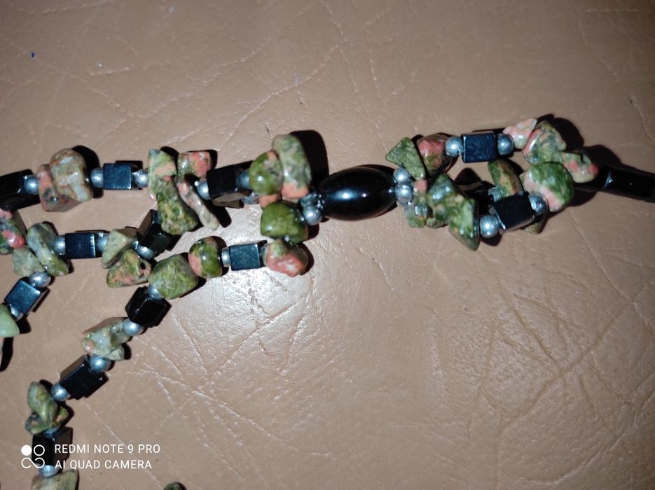 Бусы с натуральным камнем