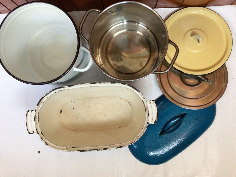 Чугунна гусятниця, кастрюлі 7л., 6л..