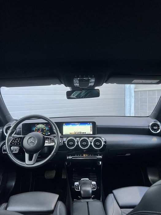 MERCEDES-BENZ A180 Limousine