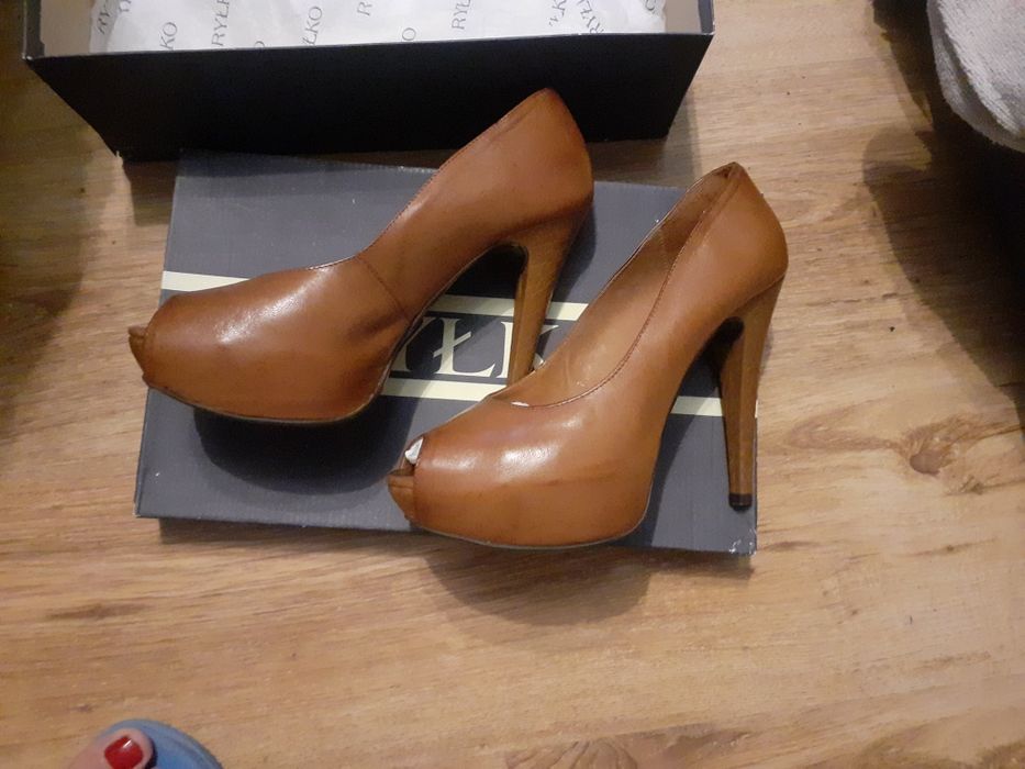 Buty szpilki Ryłko tanio