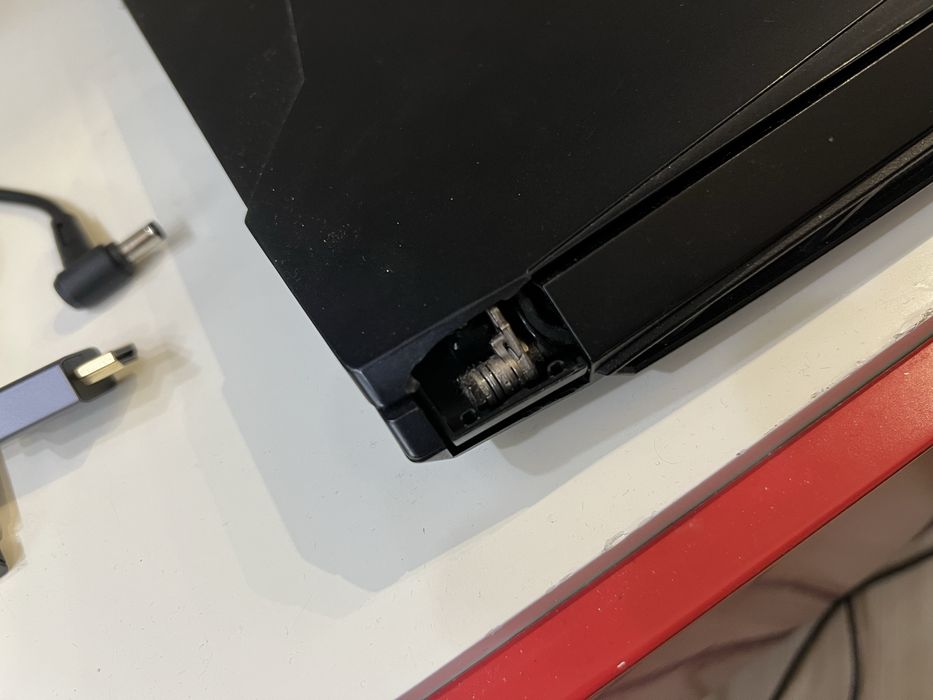 Ноутбук Dream Machines Clevo (15ua17)