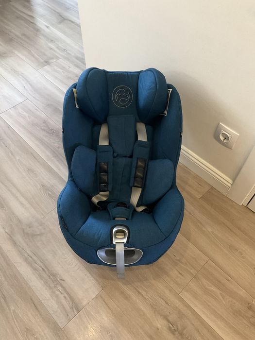 Дитяче автокрісло 360° Cybex Sirona Z i-Size (0–18 кг) з базою baze z