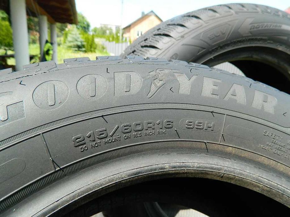 Шина колеса резина R16 215/60 Goodyear UltraGrip 4шт Зима