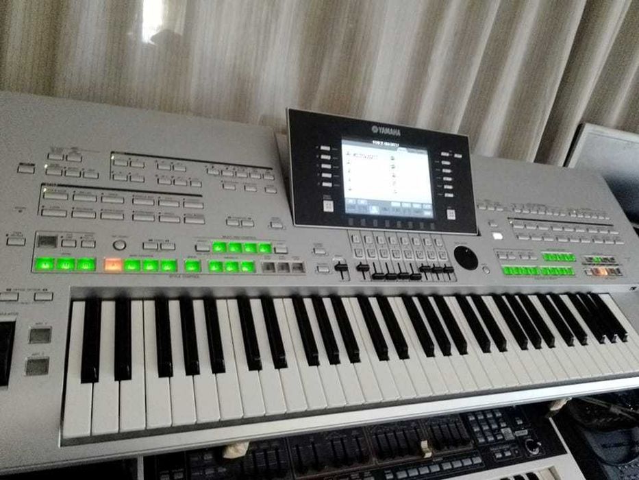 tyros 3 + psr e 463 2 teclados como novos