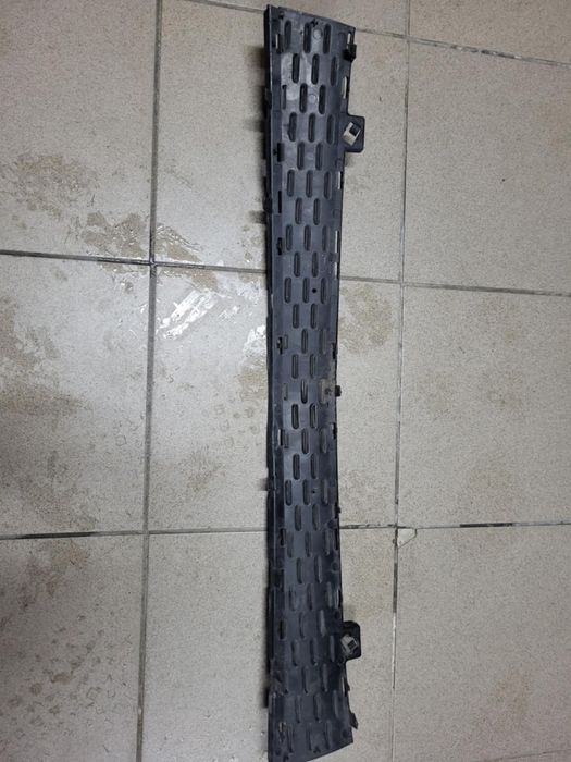 Kratka środkowa zderzaka Mercedes GLE W167 AMG