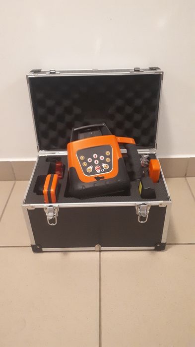 Niwelator laserowy - samopoziomujący laser obrotowy 360 (rotacyjny)