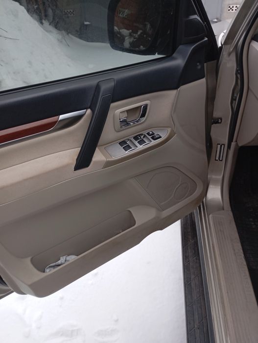 Міцубісі паджеро вагон 2007 газ- бензин