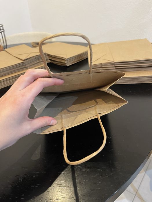 Sacos nunca usados em papel