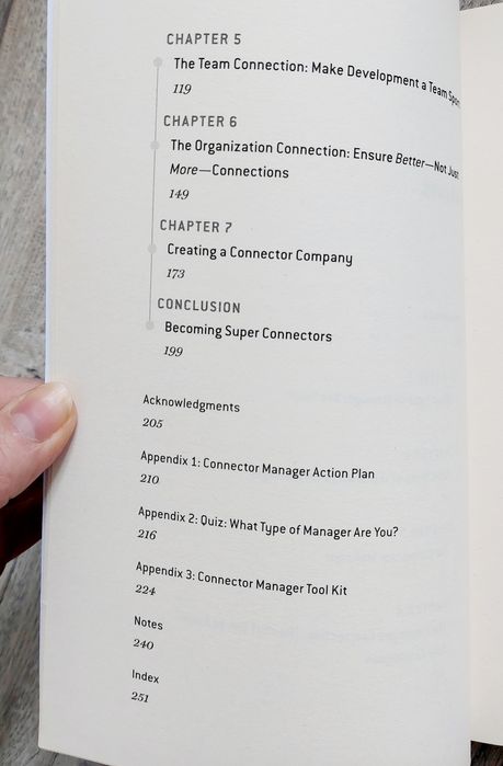 The Connector Manager. Jaime Roca, Sari Wilde. Why some liaders build.