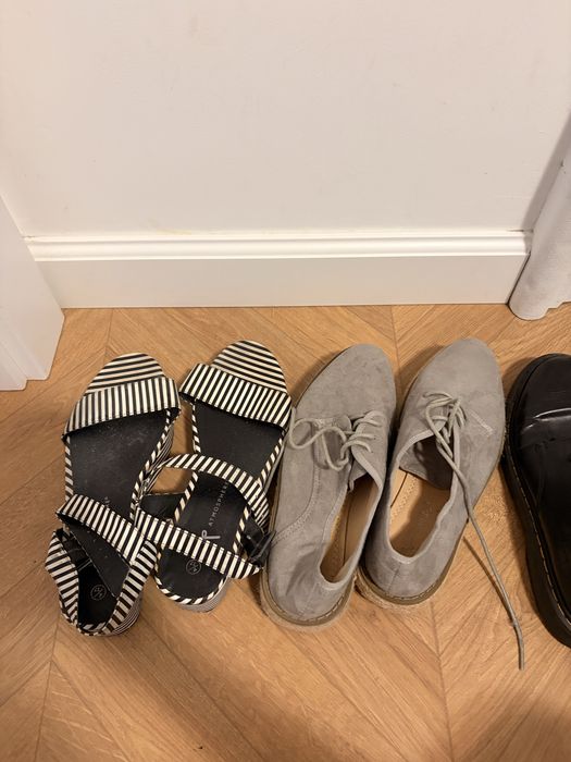Buty rózne oddam w dobre rece