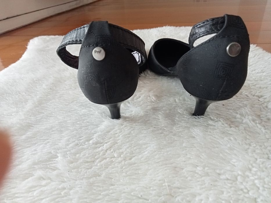 Sapatos pretos Prof
