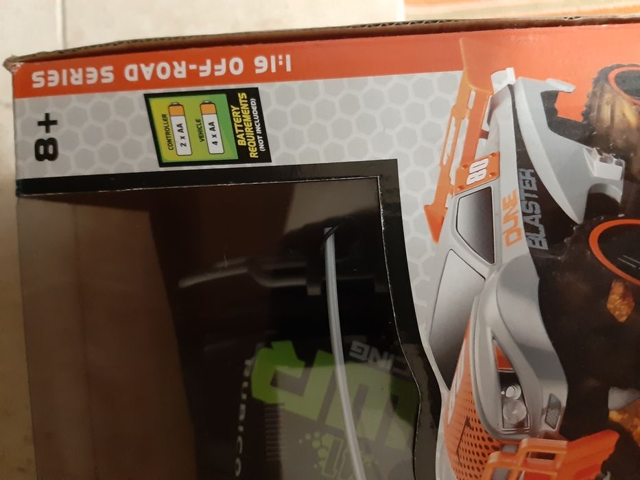 Jeep wrangler rubicon - Land Rover 1:16