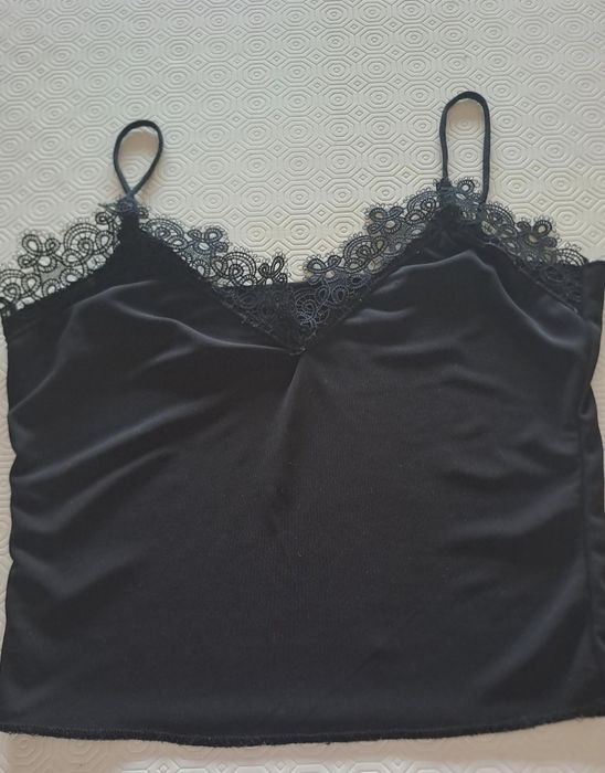 Top curto preto Zara