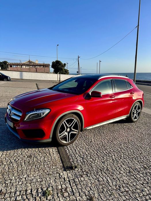 Mercedes-Benz GLA 220 d AMG Line 4-Matic