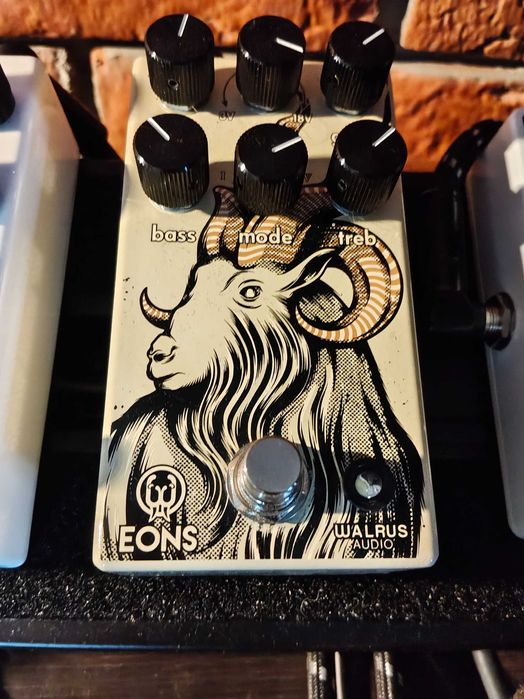 Walrus Audio Eons Fuzz