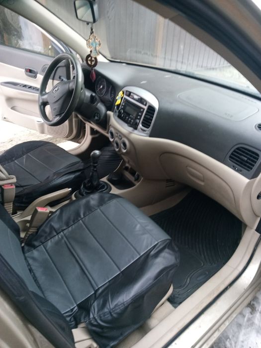 Hyundai Accent 1