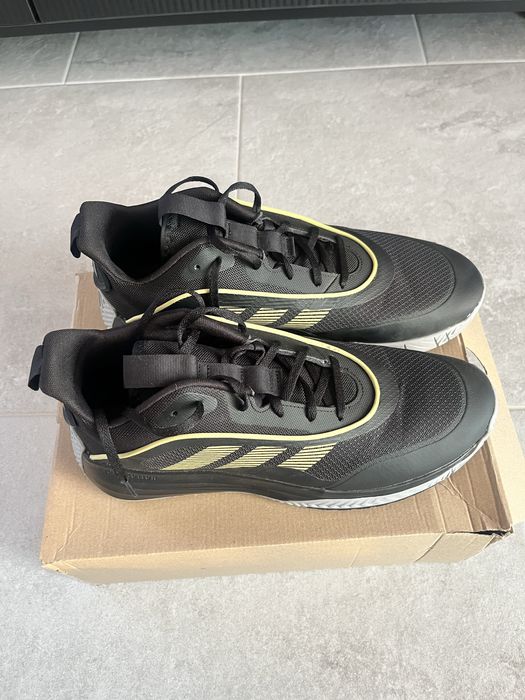 Adidas own the game 3 IF4566 14US 48.5