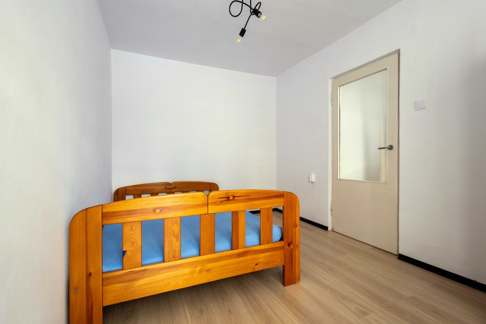 2 pokoje z balkonem , umeblowane , Al. Niepodległości 168