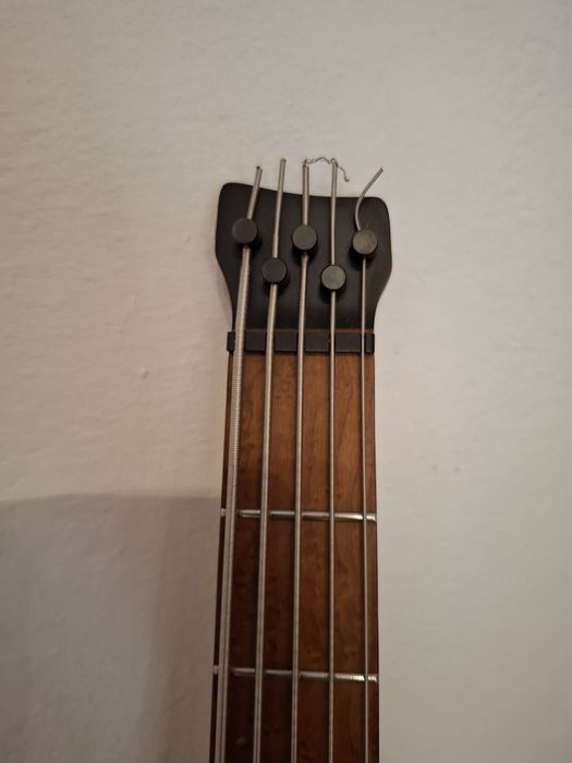 Gitara basowa Ibanez