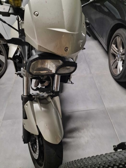 BMW F800R 2013 48 000kms C/ Akrapovic