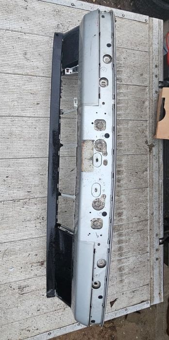 Zderzak przod bmw e34