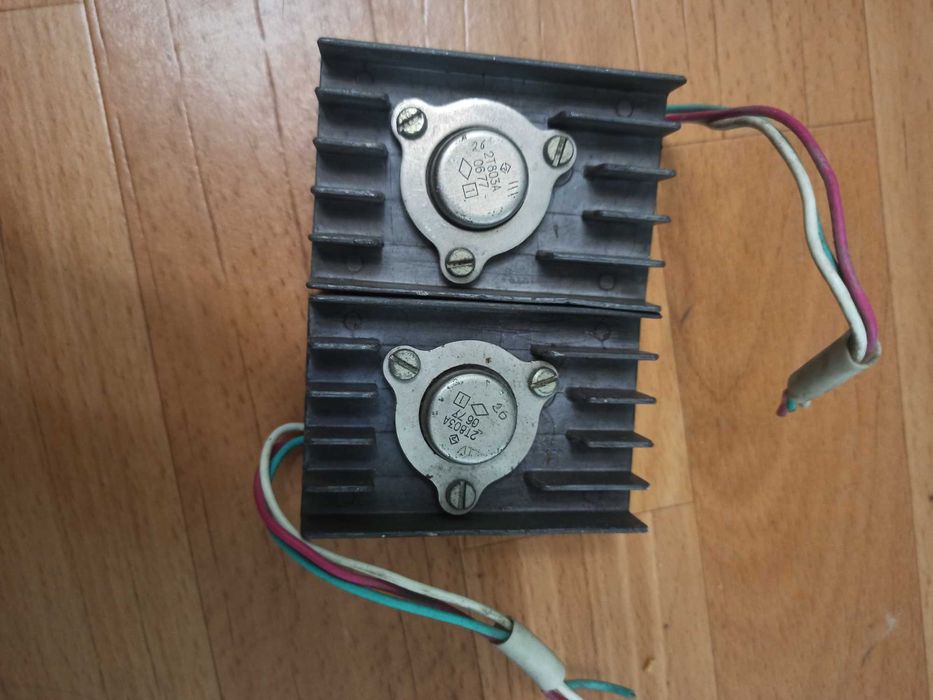 Транзистор кремнієвий 2Т803А КТ803А радіатором пара олх дос: 120 грн ...