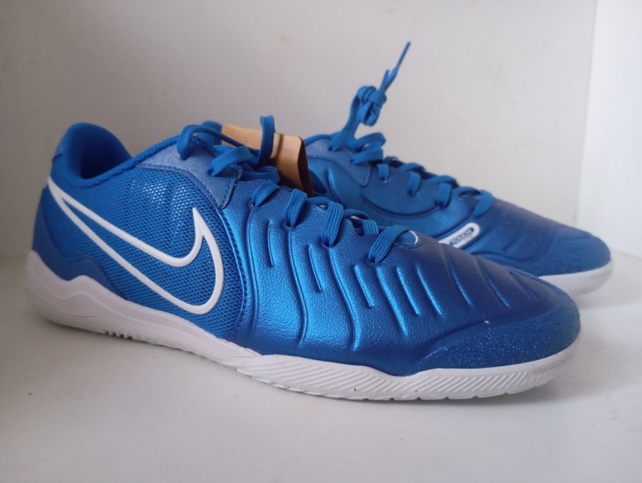 Оригінальні футзалки nike legend 10 academy dv4341-400