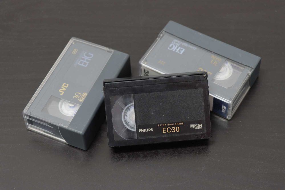 Cassetes de vídeo para leitores VHS, Betamax, e câmaras de filmar