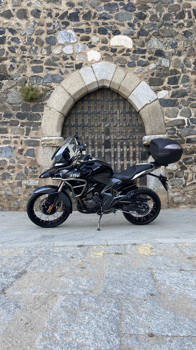 Zontes T310 T2 2021 c/ Top Case Givi