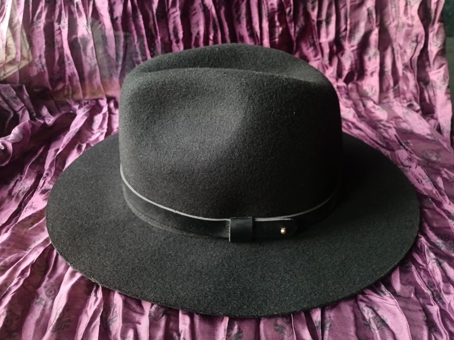 Капелюх  фетровий