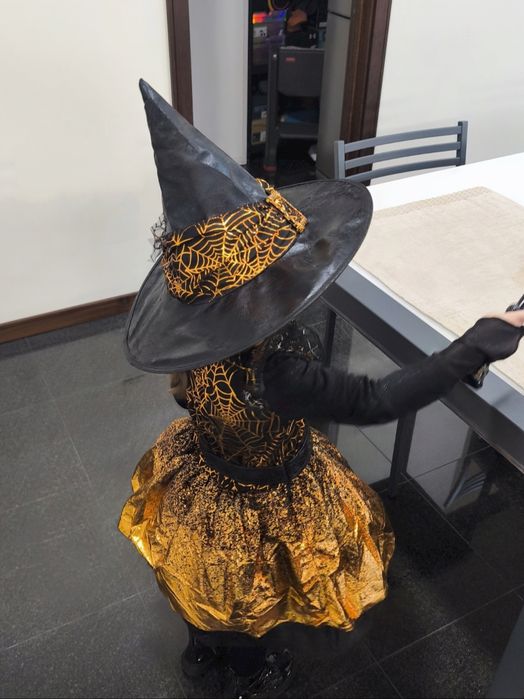 Fato de bruxa "Mischief Witch" Spirit of Halloween