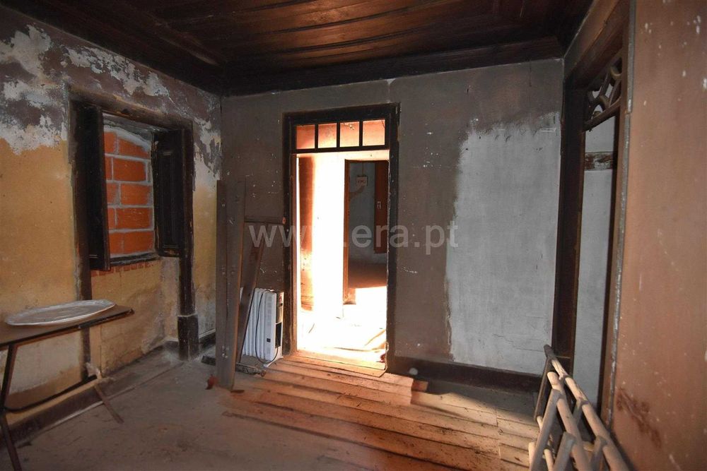 Moradia para Reabilitar – Larçã (Coimbra)  - 48.000 €