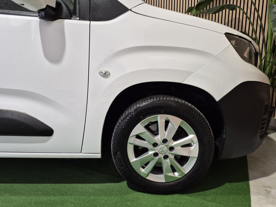 Peugeot Partner LONGA - 130CV - 3 LUG | GARANTIA | FULL EQUIPAMENTO