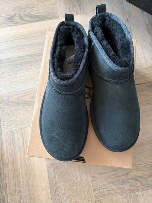 UGG Classic Ultra mini R.38