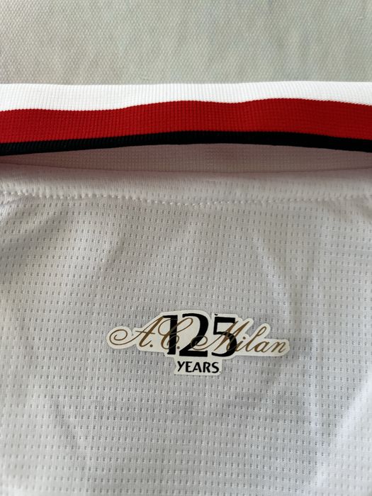 Camisola AC Milan 24/25 alternativa