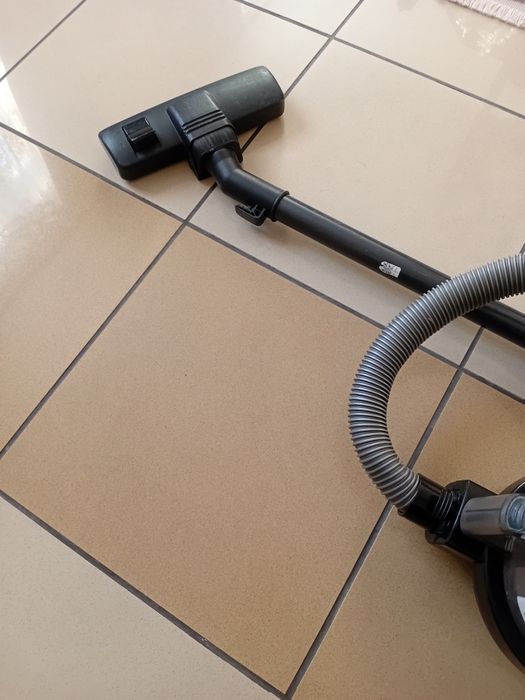 Продам пылесос самсунг 1600вт