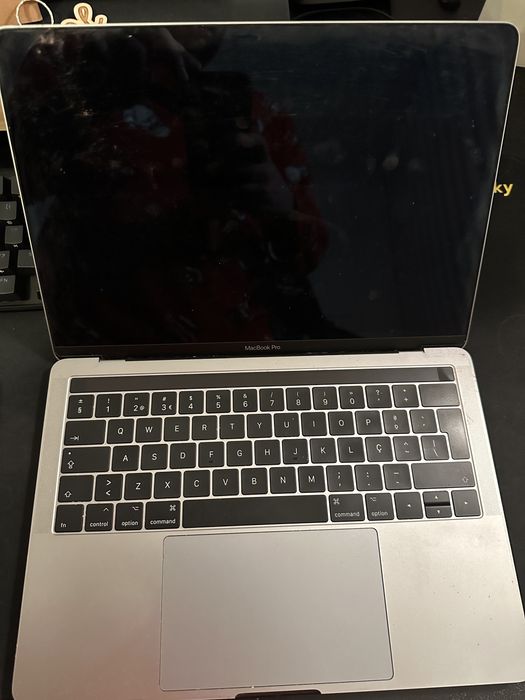 Macbook Pro 2016 16GB - Touchbar não funcional