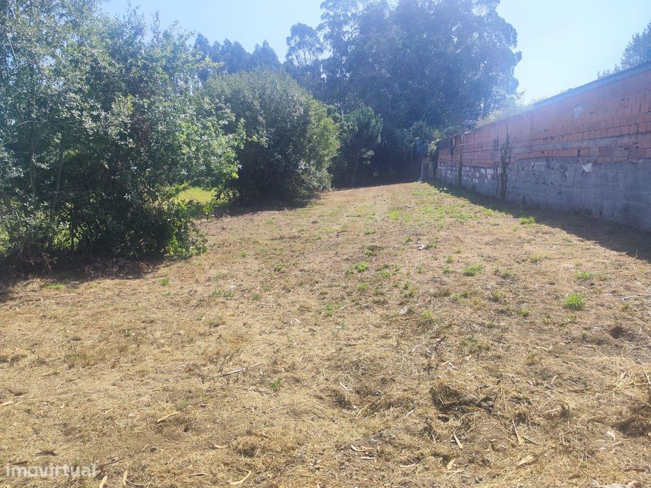Terreno Rústico de 660 m² em Barqueiros, Barcelos