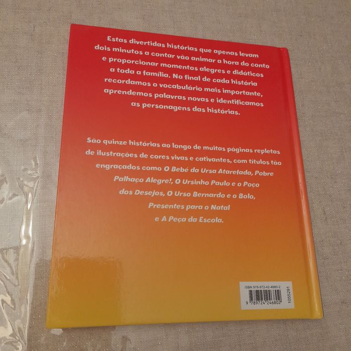 Livro com histórias para crianças
