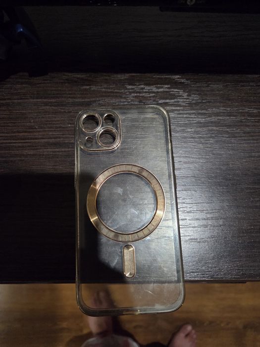 Чехли на iphone 13