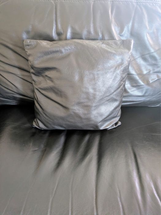 Sofá em pele genuína