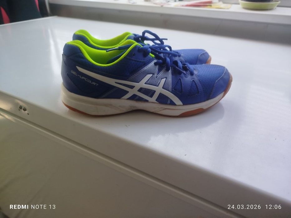 Продам кросівки ASICS Gel-Upcourt