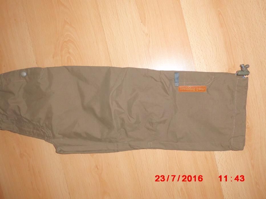 diversas peças de roupa